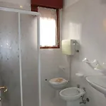 Апартаменти Cozy Flat With Garden-beahost