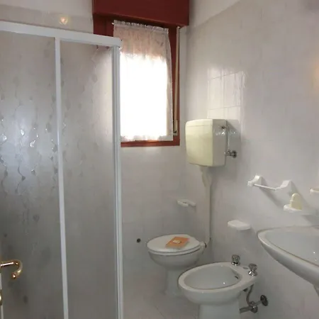 Apartman Cozy Flat With Garden - Beahost