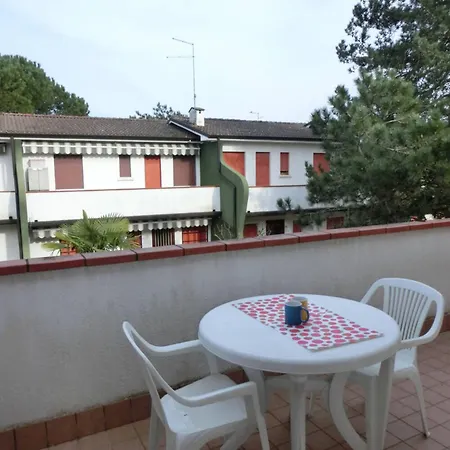 Cozy Flat With Pools In A Village Апартаменти