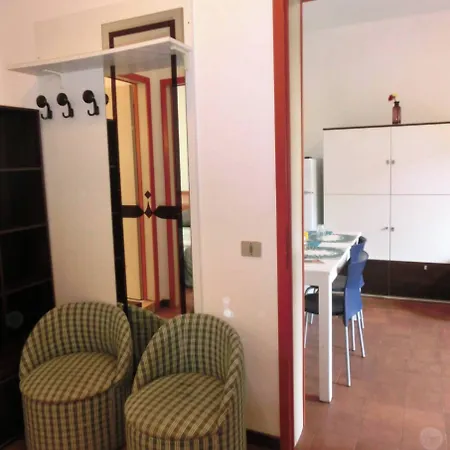 Cozy Flat With Pools In A Village Бібіоне