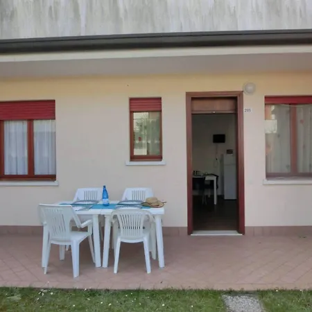 Cozy Flat With Pools In A Village Bibione