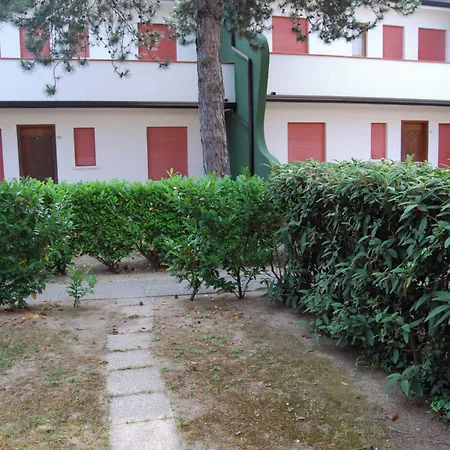 Апартаменти Cozy Flat With Pools In A Village *
